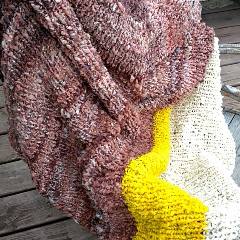 WOOL Afghan - Picture 1 of 4